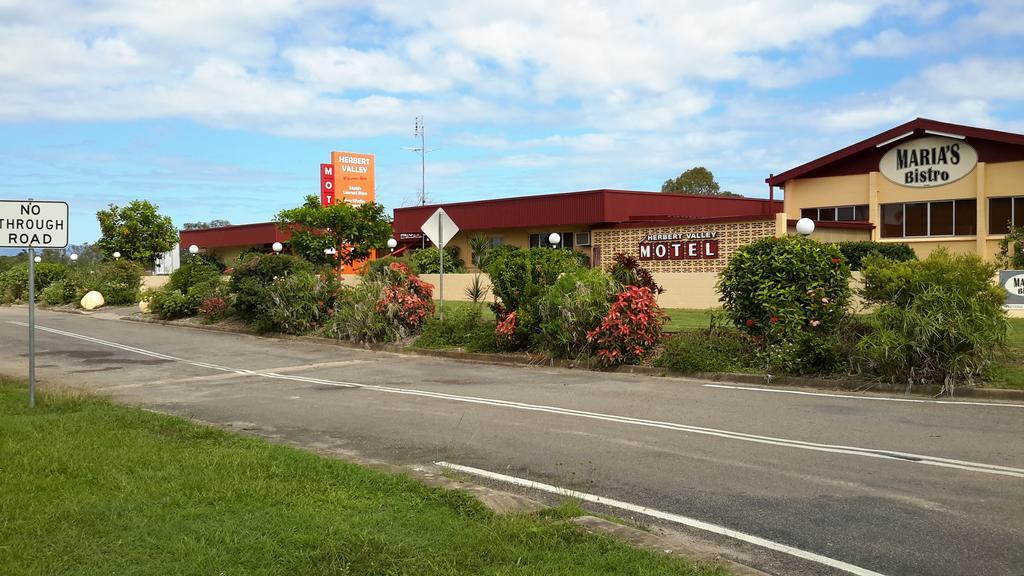 Herbert Valley Motel Ingham Ngoại thất bức ảnh