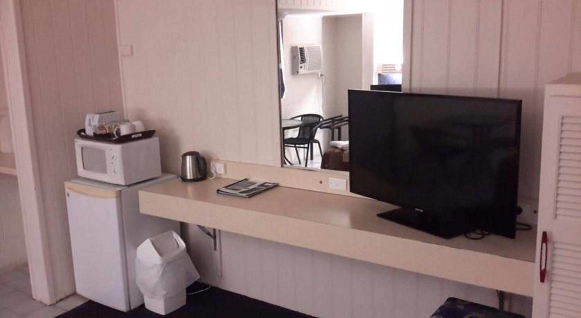 Herbert Valley Motel Ingham Ngoại thất bức ảnh